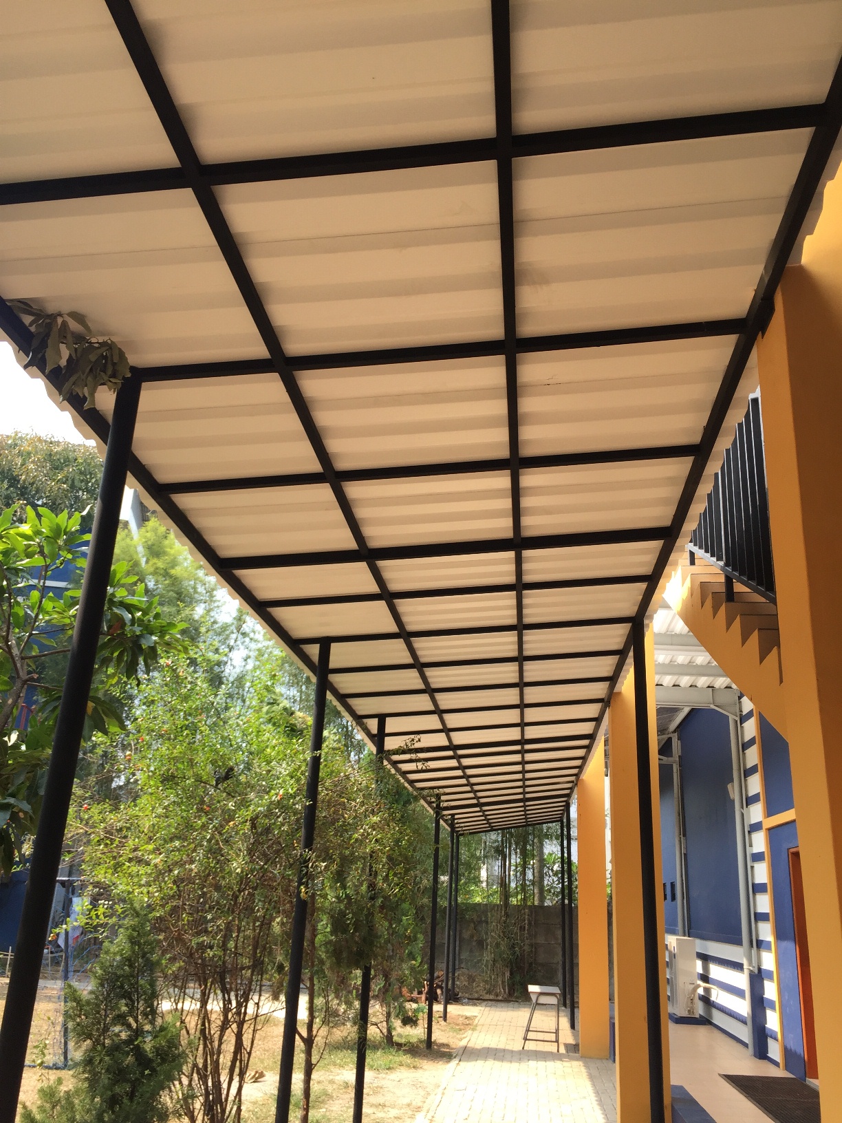 Canopy Atap Upvc Rooftuff Sekolah Anak Terang Taman Royal Tangerang Canopy Atap Upvc Rooftuff Sekolah Anak Terang Taman Royal Tangerang
